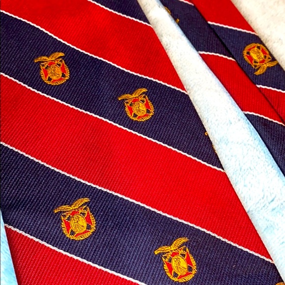 Vintage Ties of Honor Silk blend, red & navy blue tie - Picture 3 of 6